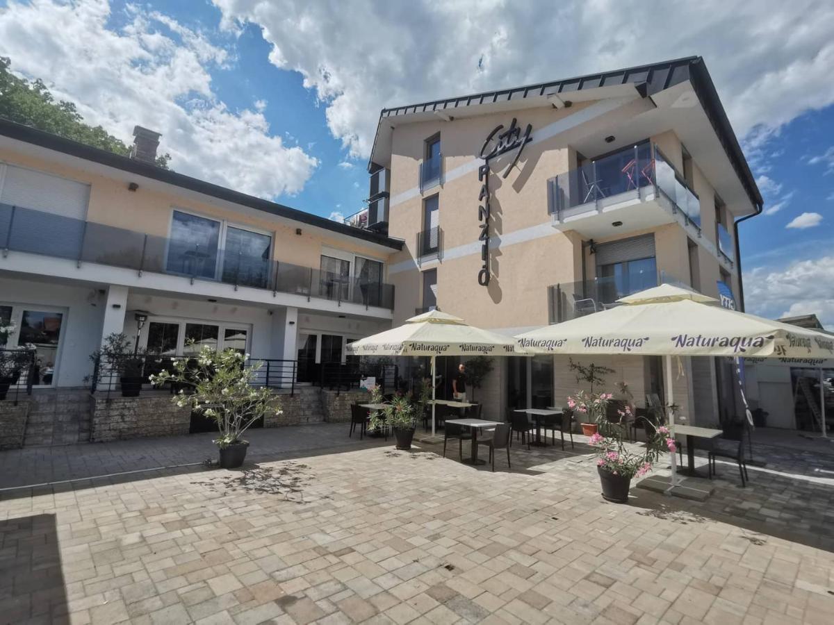City Apartman Haz Balatonlelle Extérieur photo