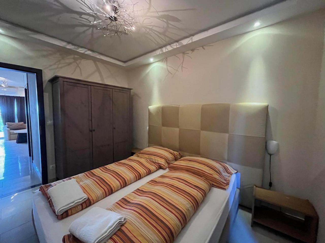 City Apartman Haz Balatonlelle Extérieur photo