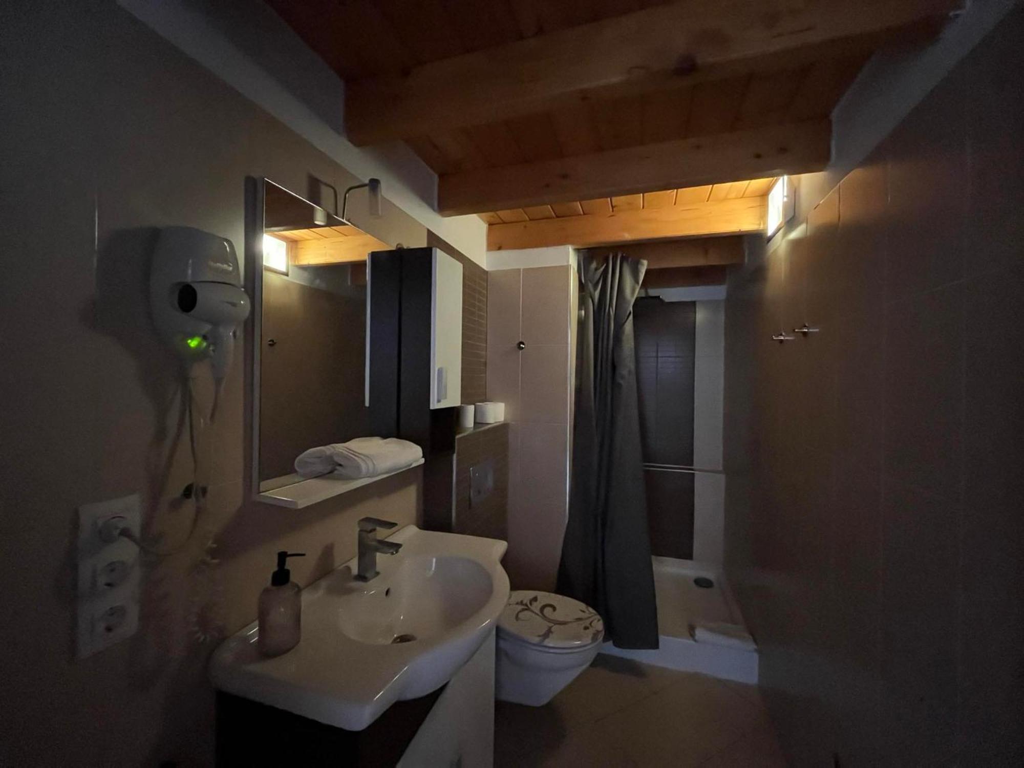 City Apartman Haz Balatonlelle Extérieur photo