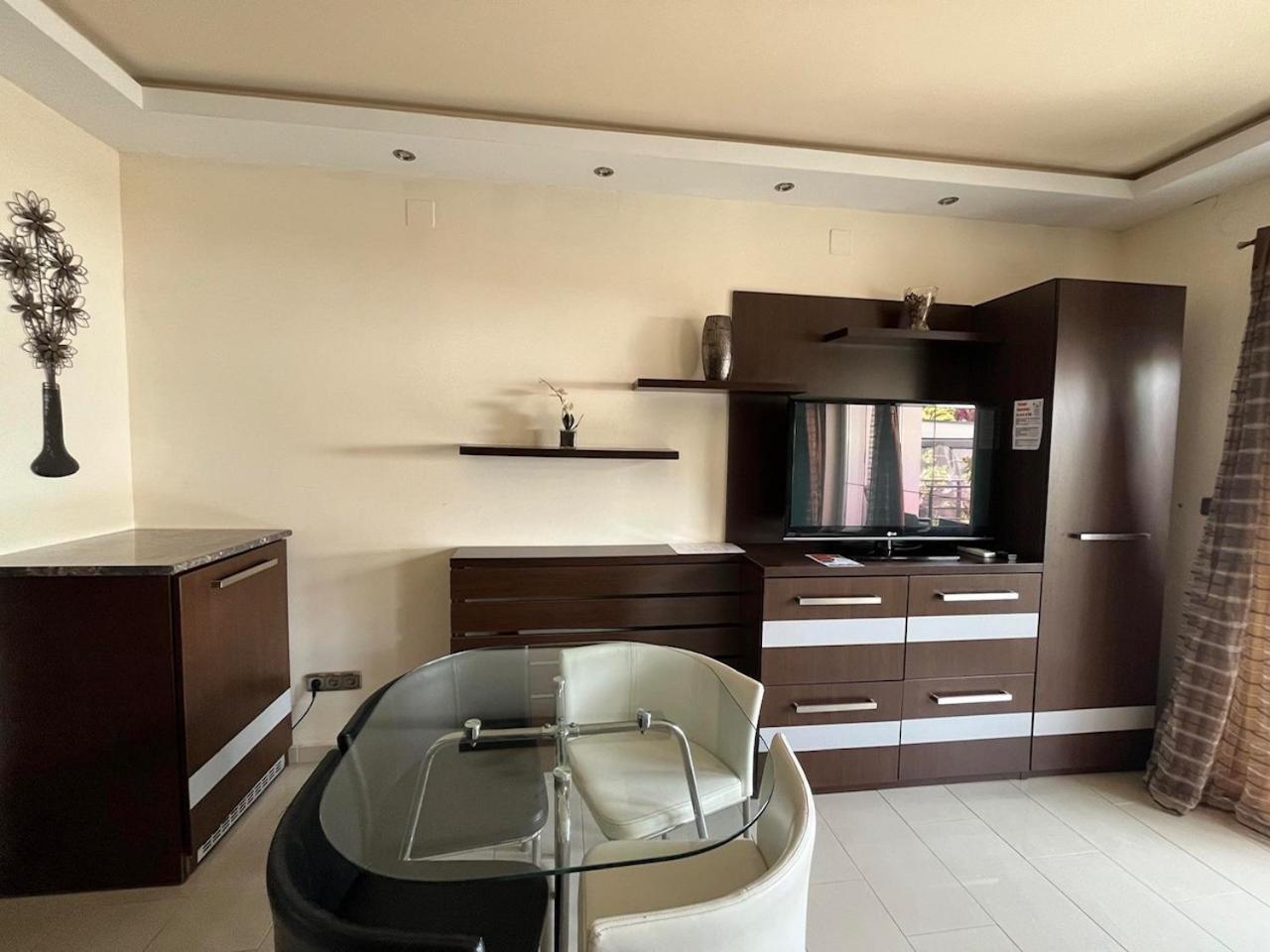 City Apartman Haz Balatonlelle Extérieur photo